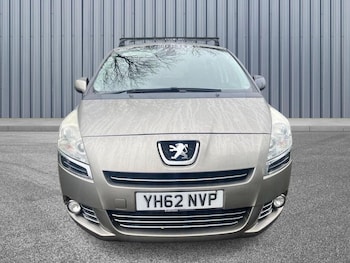 Used Peugeot 5008 2013 for sale - 78934261: Photo