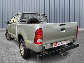 Used Toyota Hilux 2011 for sale - 78260759: Photo