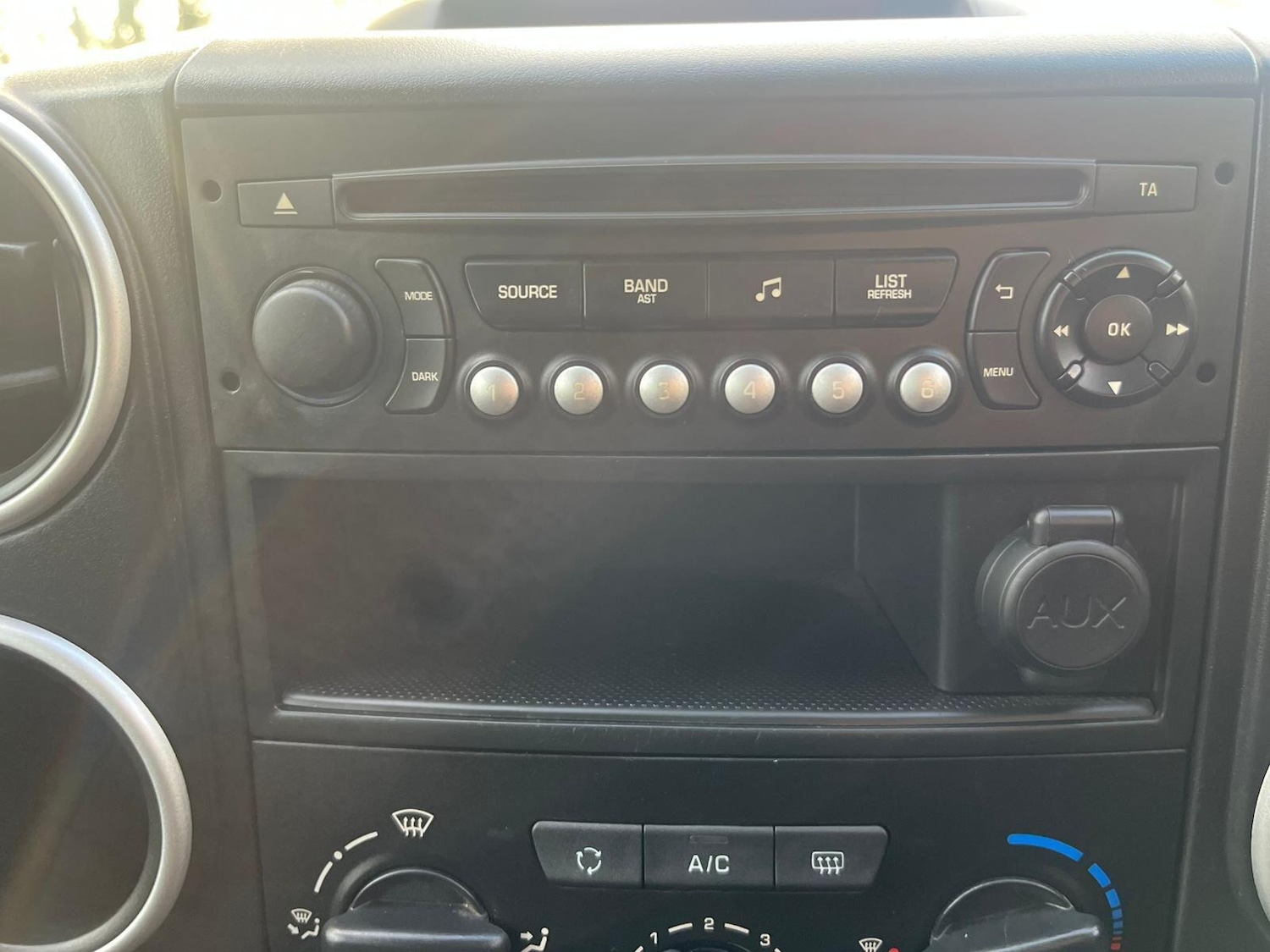 Used Peugeot Partner Tepee 2017 for sale - 76522053: Photo 28