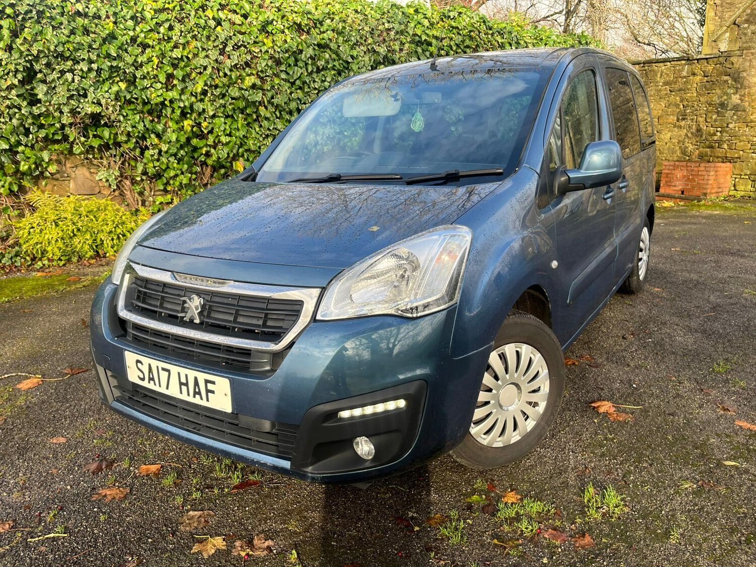 Used Peugeot Partner Tepee 2017 for sale - 76522053: Photo 43