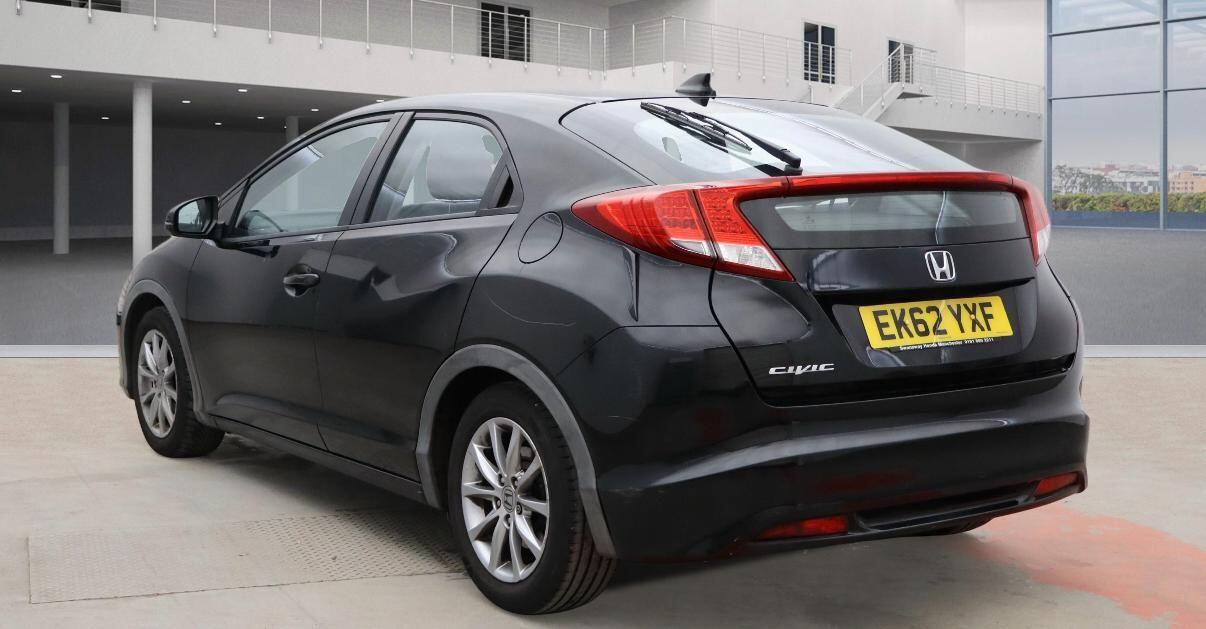Used Honda Civic 2013 for sale - 77101843: Photo 2