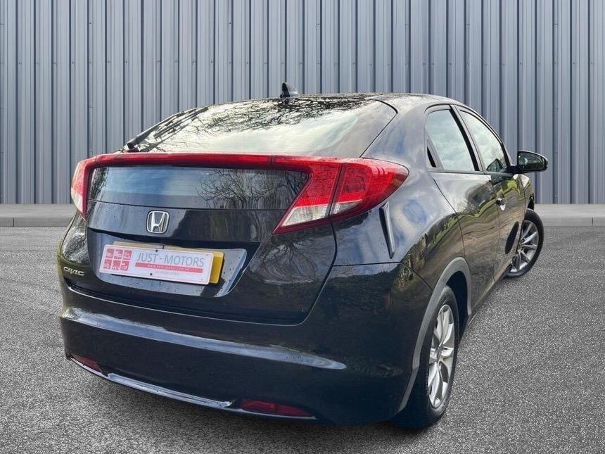 Used Honda Civic 2013 for sale - 77101843: Photo 6