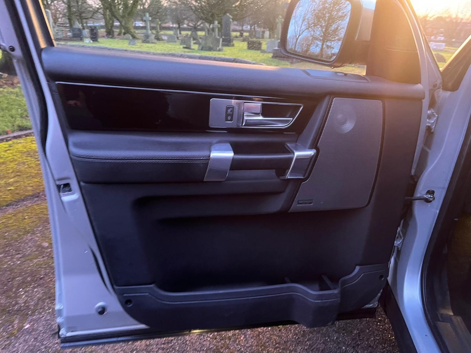 Used Land Rover Discovery 2010 for sale - 77737940: Photo 11