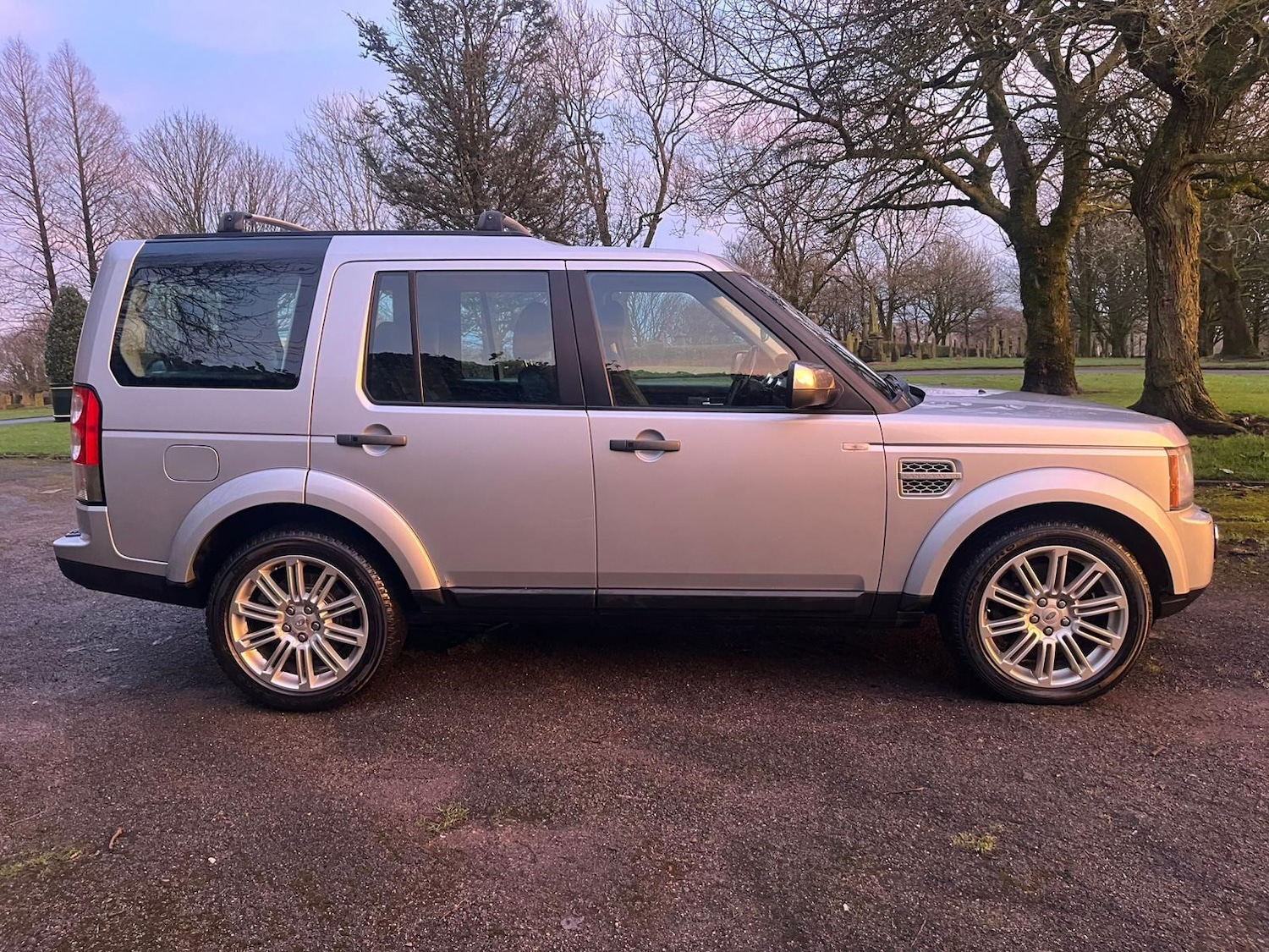 Used Land Rover Discovery 2010 for sale - 77737940: Photo 89