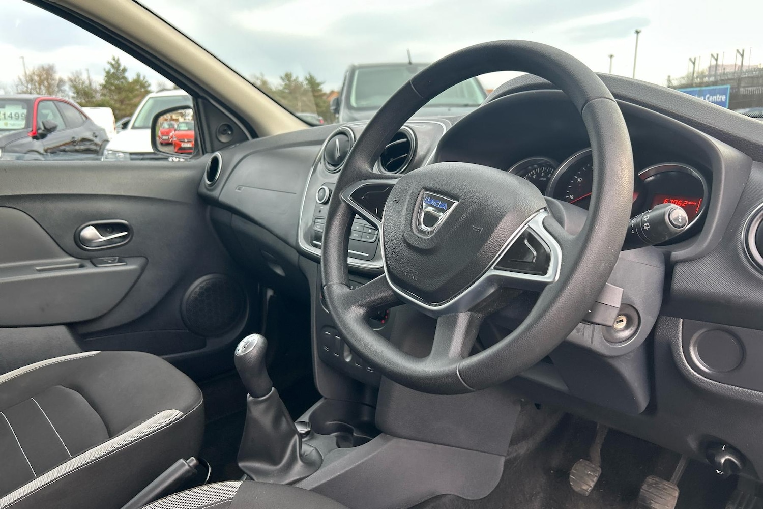 Used Dacia Sandero Stepway 2019 for sale - 76979014: Photo 2
