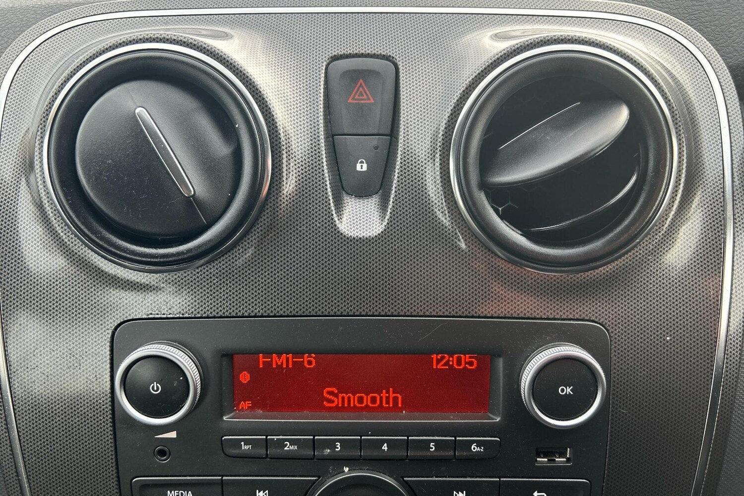 Used Dacia Sandero Stepway 2019 for sale - 76979014: Photo 23