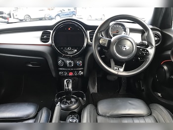 Used MINI Hatch 2022 for sale - 76931997: Photo