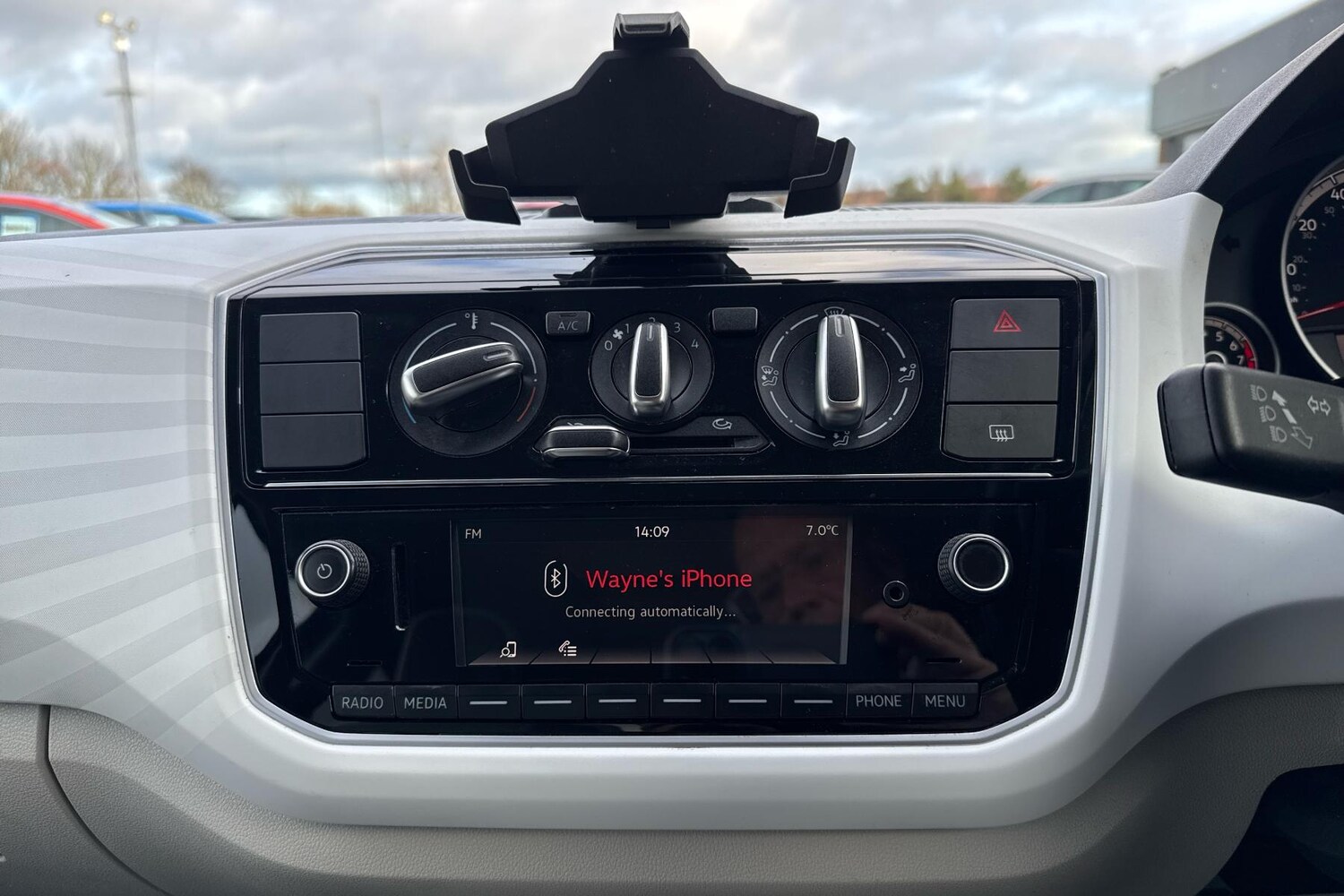 Used Volkswagen up! 2016 for sale - 77827788: Photo 21