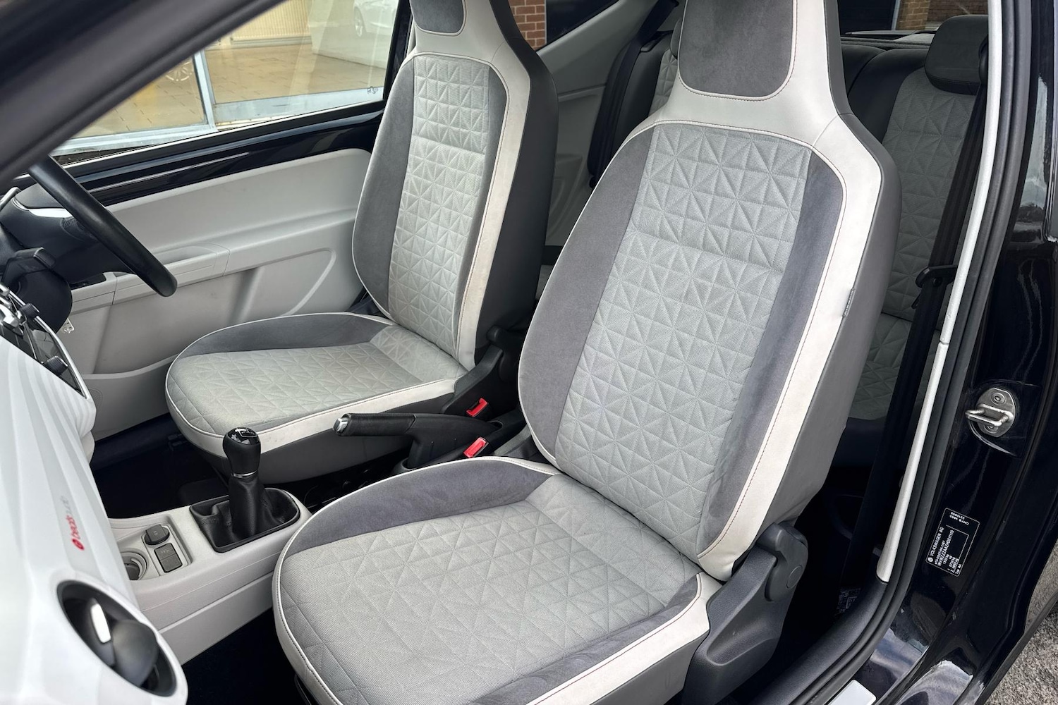 Used Volkswagen up! 2016 for sale - 77827788: Photo 25