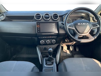 Used Dacia Duster 2023 for sale - 79163204: Photo