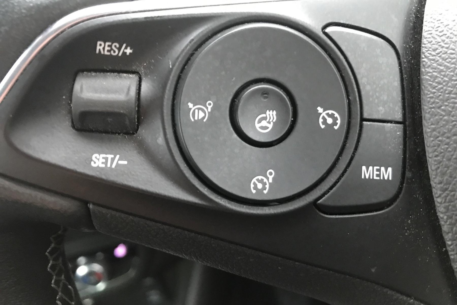 Used Vauxhall Crossland 2022 for sale - 77240030: Photo 18