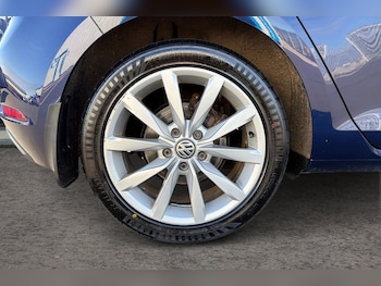 Used Volkswagen Golf 2019 for sale - 78789088: Photo