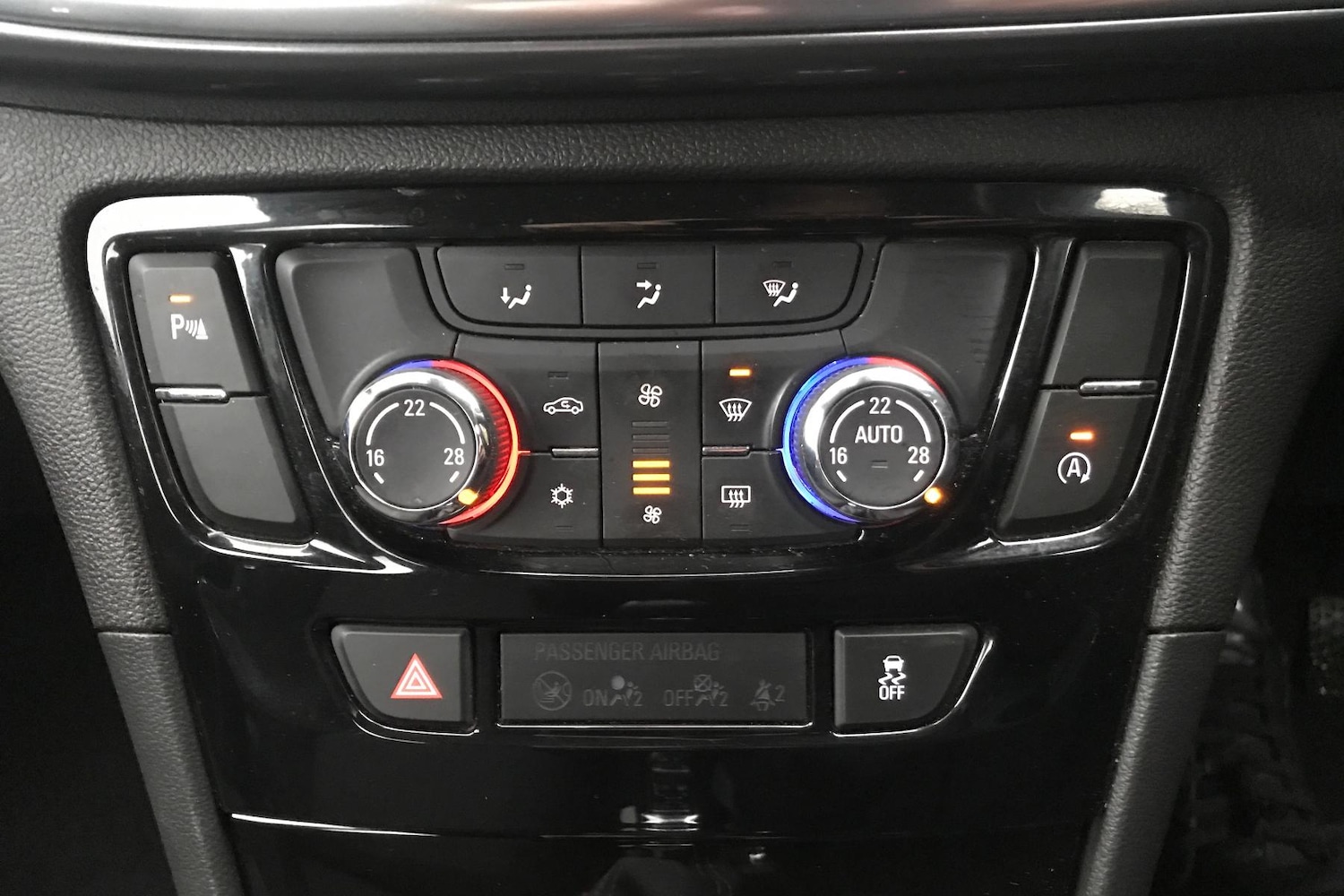 Used Vauxhall Mokka X 2018 for sale - 76461094: Photo 19