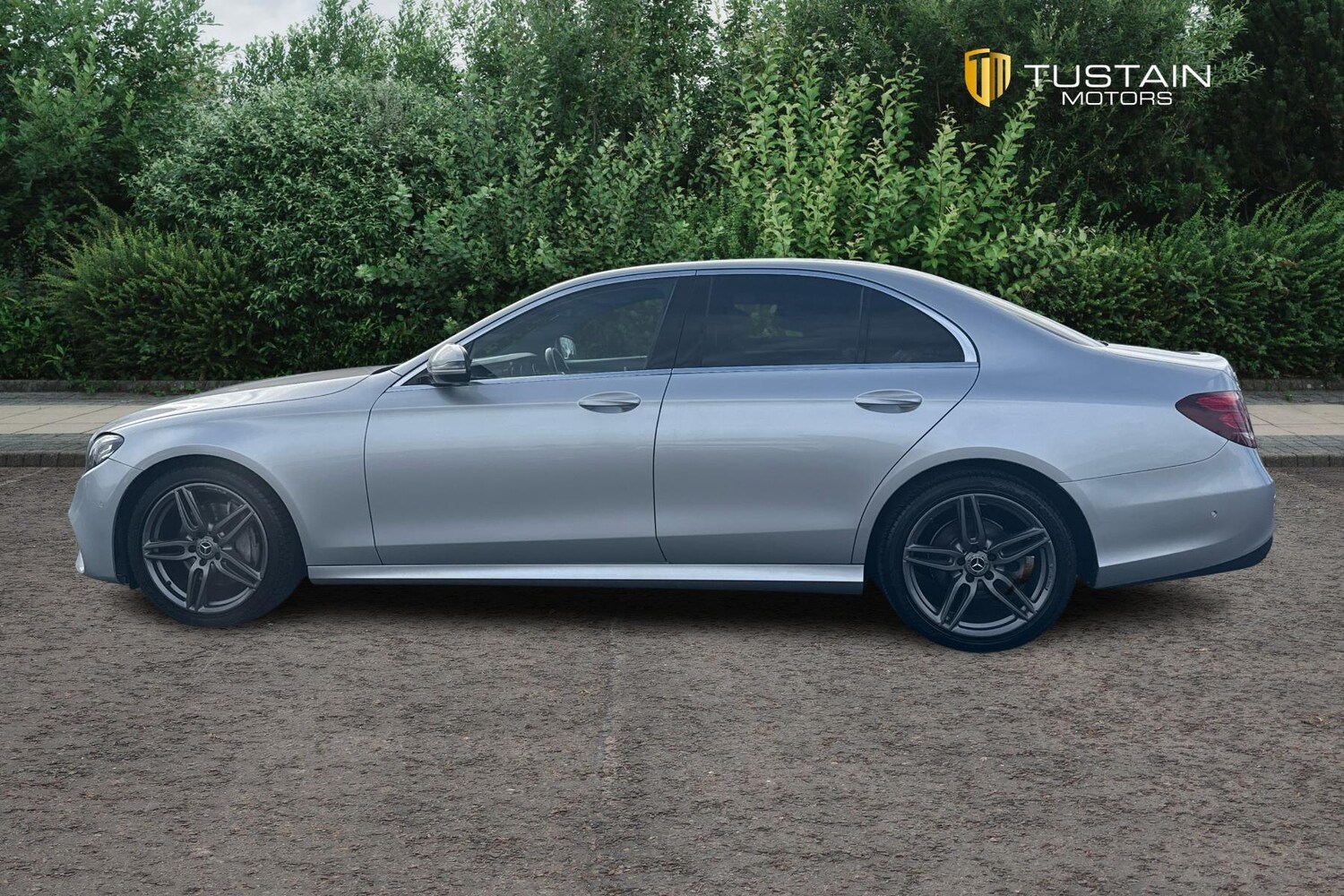 Used Mercedes-Benz E Class 2017 for sale - 77675231: Photo 9