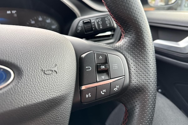 Used Ford Focus 2021 for sale - 75053126: Photo 16