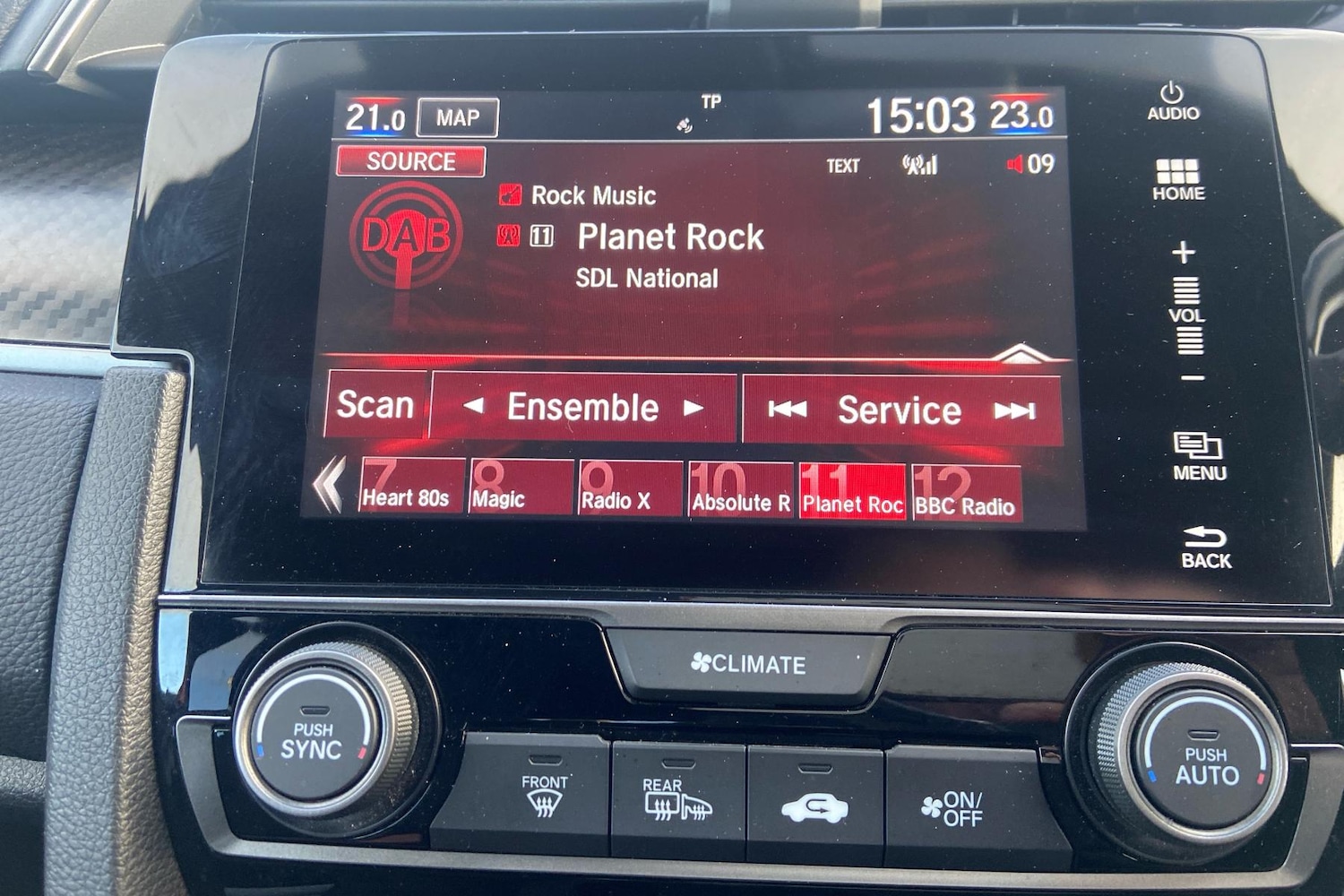 Used Honda Civic 2017 for sale - 76541157: Photo 24