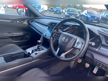 Used Honda Civic 2017 for sale - 76541157: Photo