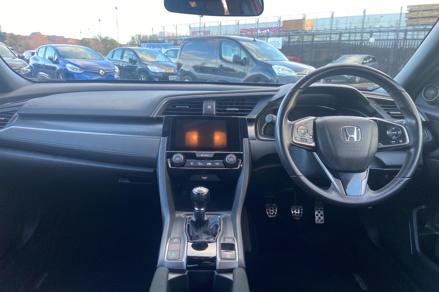 Used Honda Civic 2017 for sale - 76541157: Photo 4