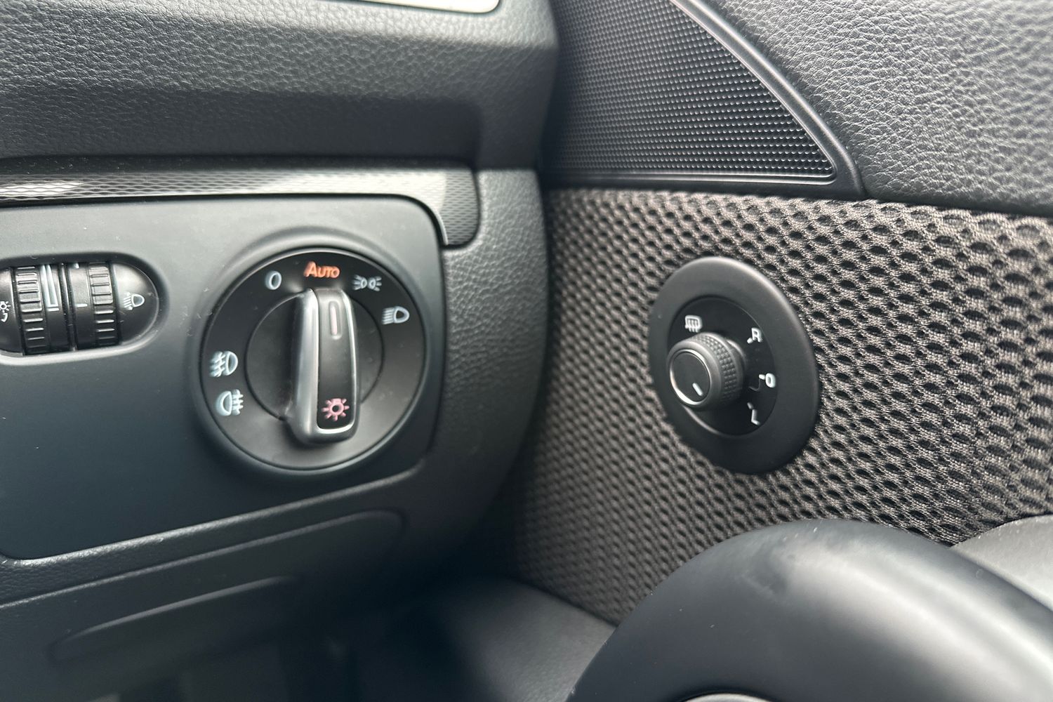 Used Volkswagen Scirocco 2017 for sale - 76718638: Photo 16