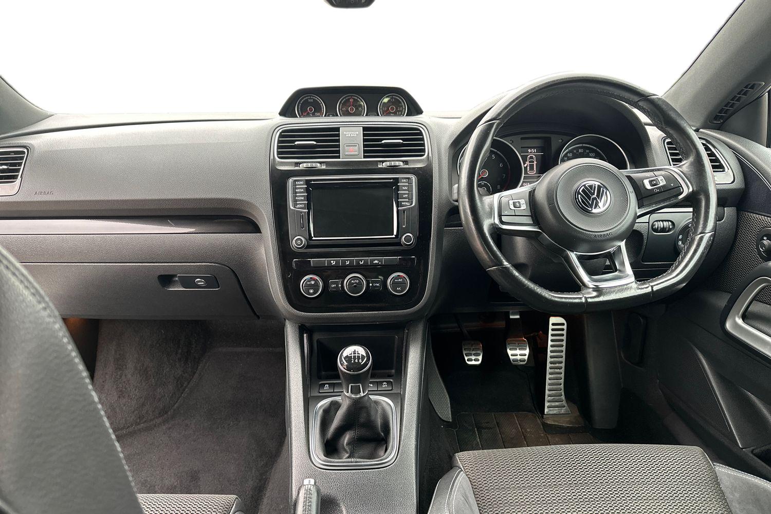 Used Volkswagen Scirocco 2017 for sale - 76718638: Photo 4