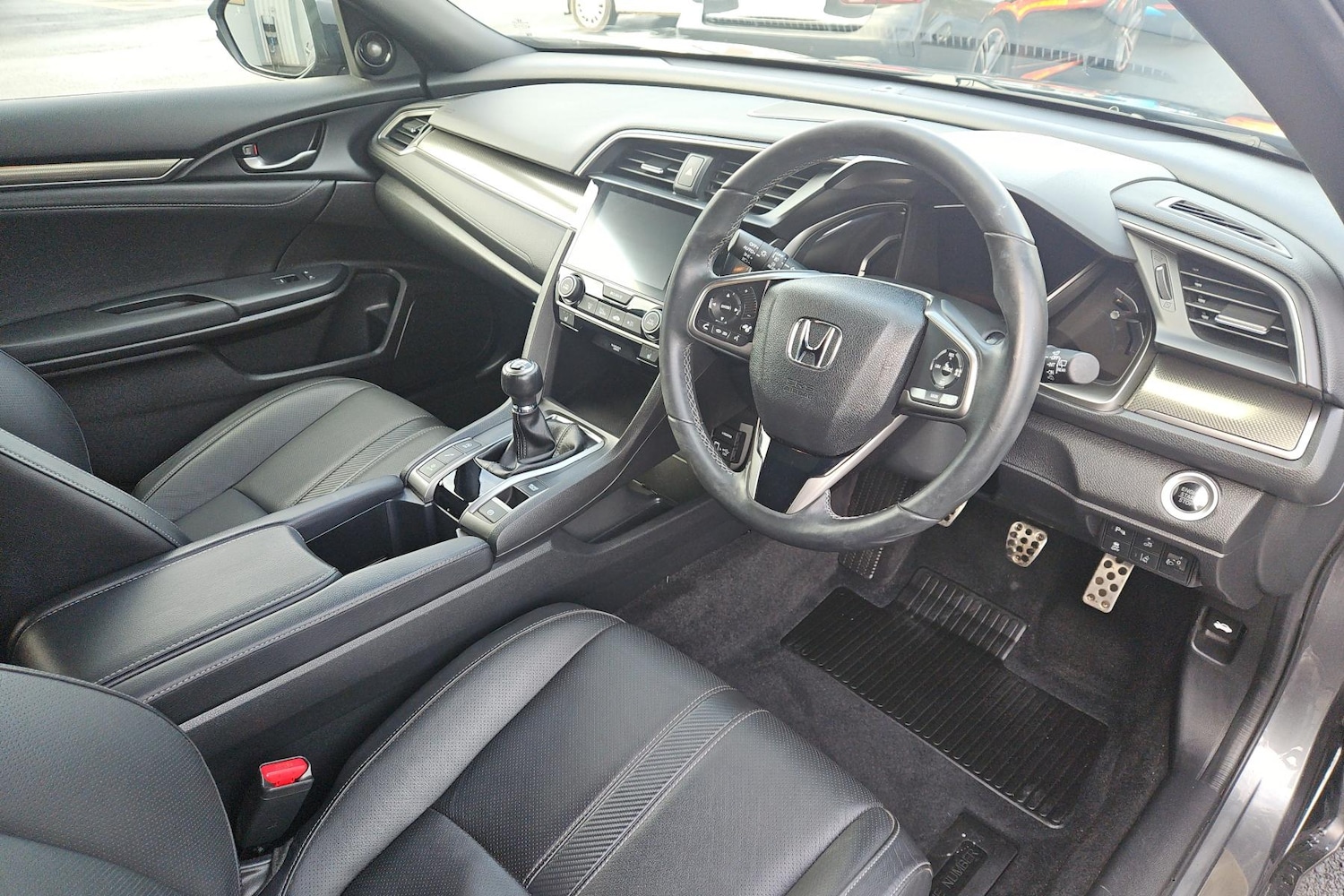Used Honda Civic 2017 for sale - 78124971: Photo 2