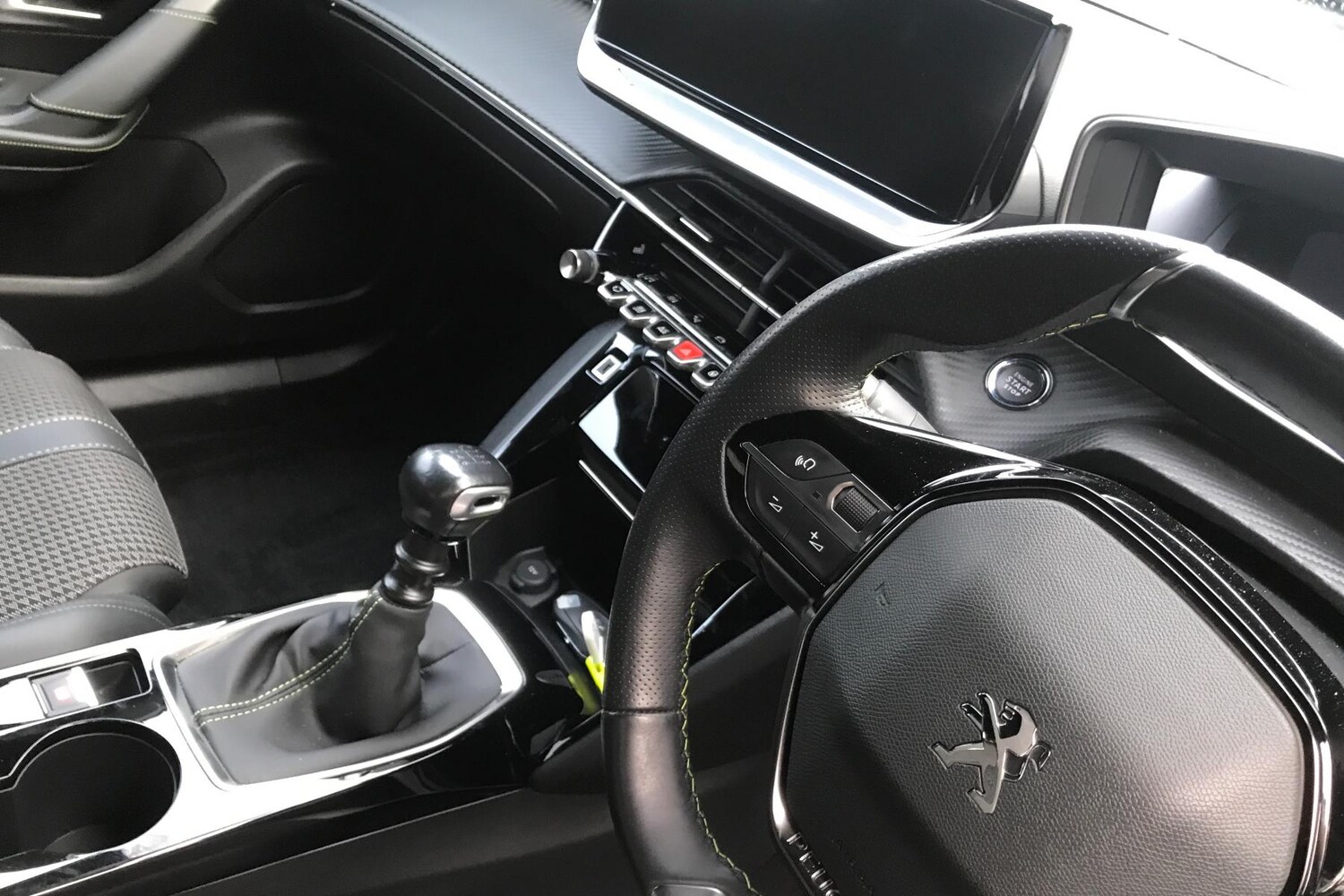 Used Peugeot 2008 2022 for sale - 76827837: Photo 14