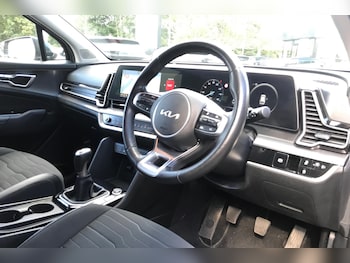 Used Kia Sportage 2022 for sale - 75661060: Photo