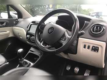 Used Renault Captur 2019 for sale - 75353831: Photo
