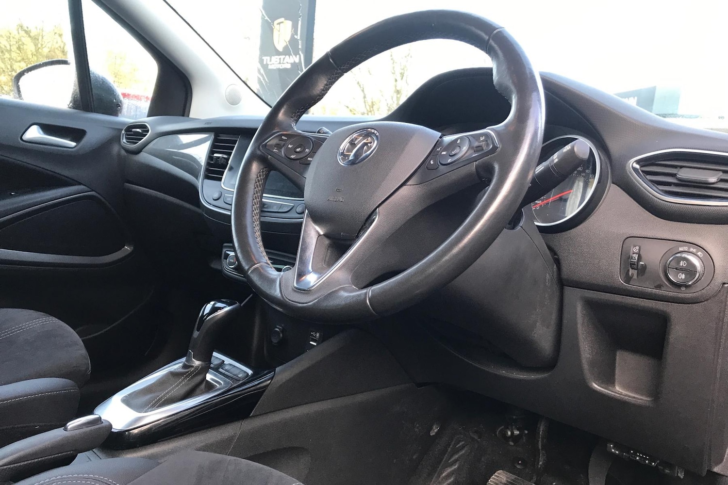 Used Vauxhall Crossland 2022 for sale - 76774494: Photo 2