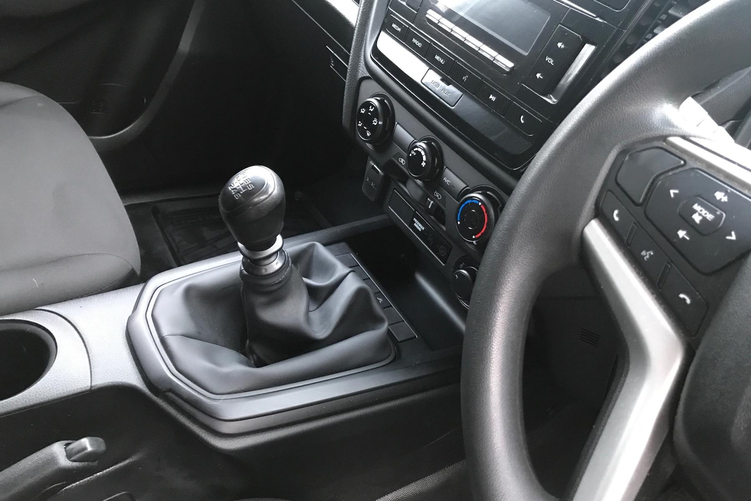 Used Isuzu D-Max 2023 for sale - 76905899: Photo 14