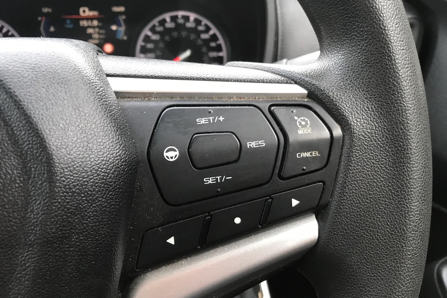 Used Isuzu D-Max 2023 for sale - 76905899: Photo 25