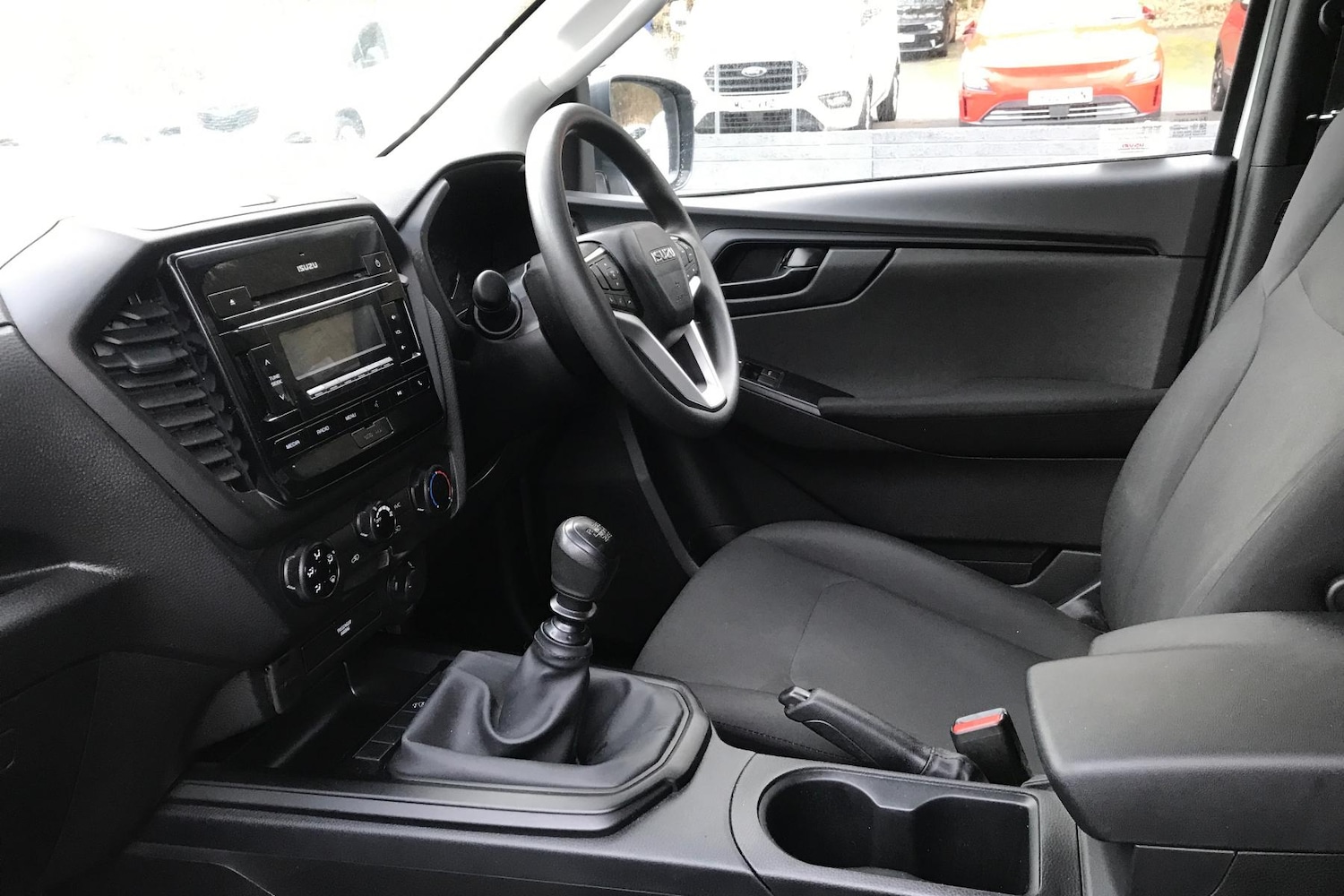 Used Isuzu D-Max 2023 for sale - 76905899: Photo 5