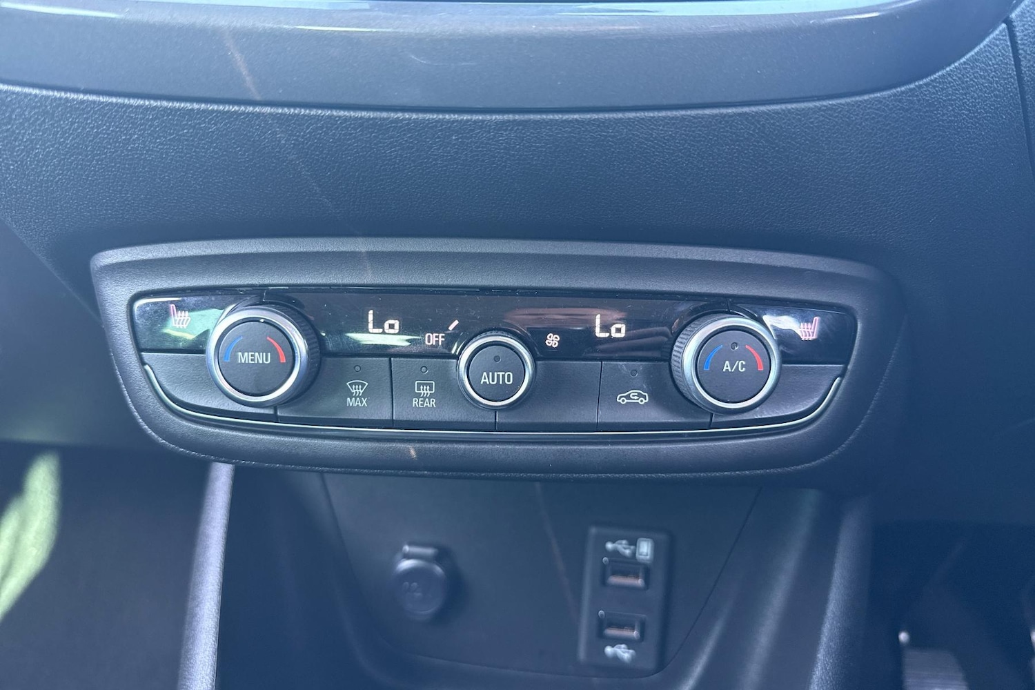 Used Vauxhall Crossland 2023 for sale - 75970144: Photo 25