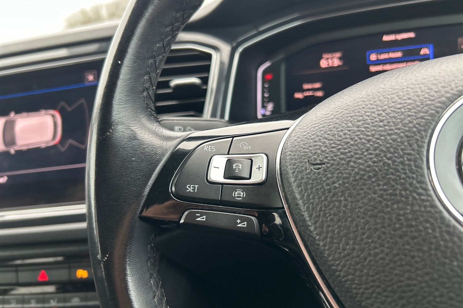 Used Volkswagen T-Roc 2018 for sale - 77774184: Photo 22