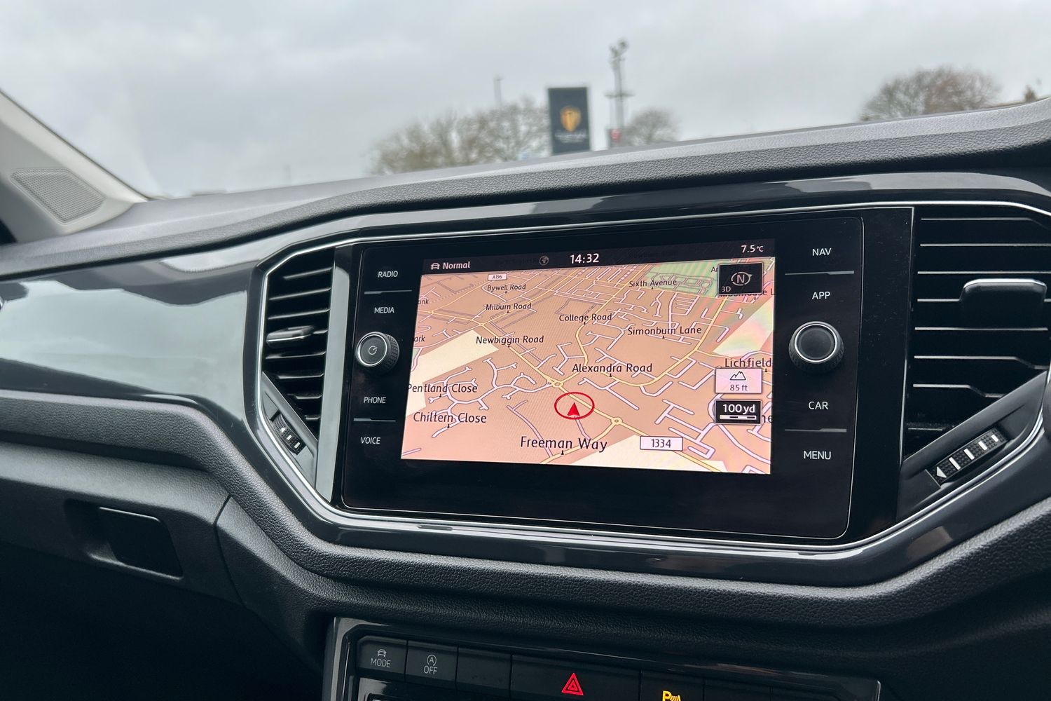 Used Volkswagen T-Roc 2018 for sale - 77774184: Photo 25