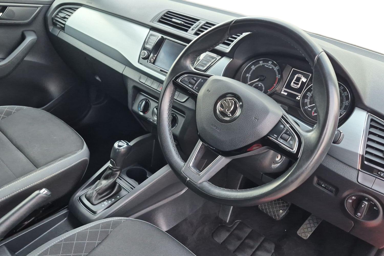 Used Skoda Fabia 2018 for sale - 78038056: Photo 2