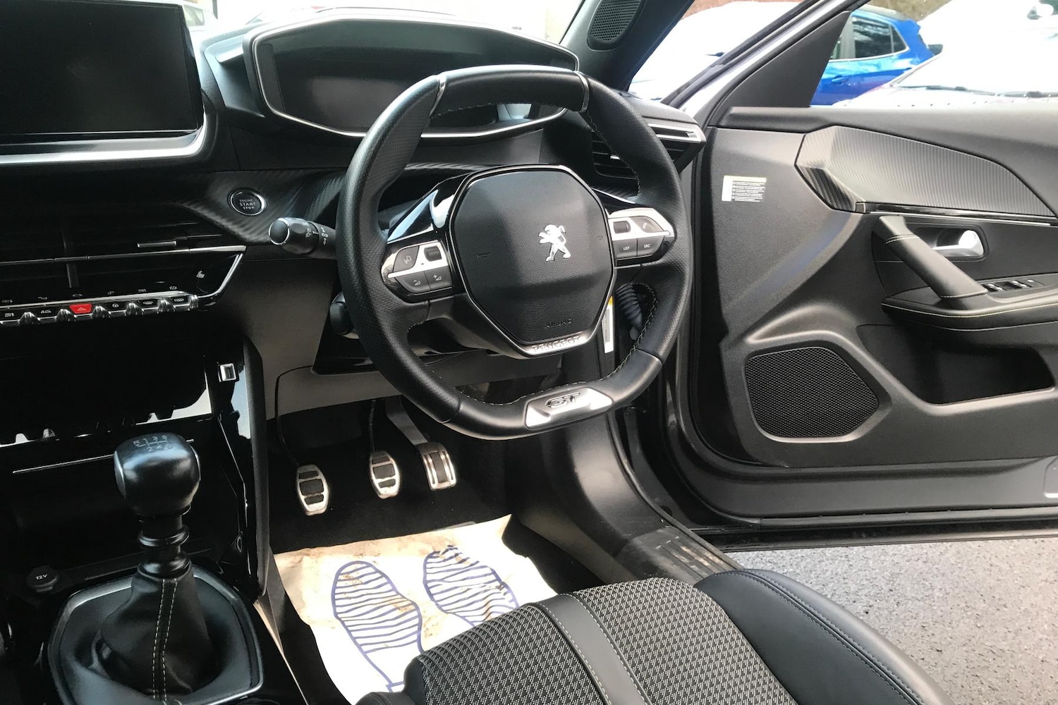 Used Peugeot 2008 2022 for sale - 77011392: Photo 5