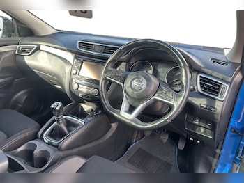 Used Nissan Qashqai 2018 for sale - 76564678: Photo