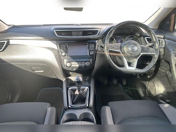 Used Nissan Qashqai 2018 for sale - 76564678: Photo