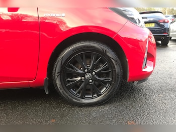 Used Toyota Yaris 2018 for sale - 76637148: Photo