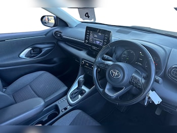 Used Toyota Yaris 2022 for sale - 75566343: Photo