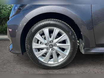 Used Toyota Yaris 2022 for sale - 75566343: Photo