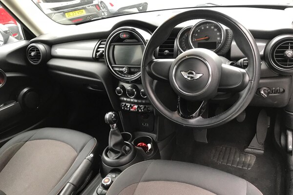 Used MINI Hatch 2017 for sale - 76298210: Photo 4