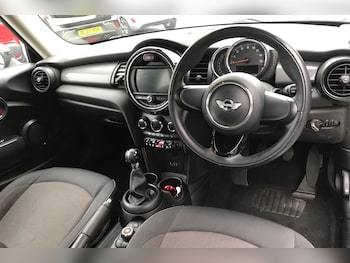 Used MINI Hatch 2017 for sale - 76298210: Photo 4
