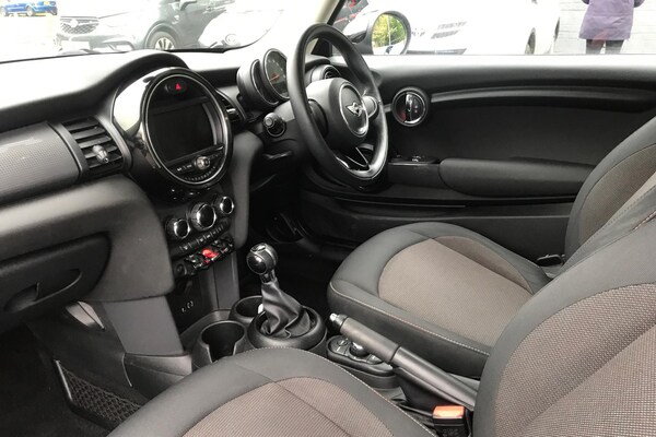 Used MINI Hatch 2017 for sale - 76298210: Photo 5