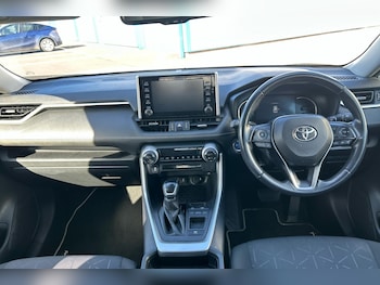 Used Toyota RAV4 2021 for sale - 76044827: Photo