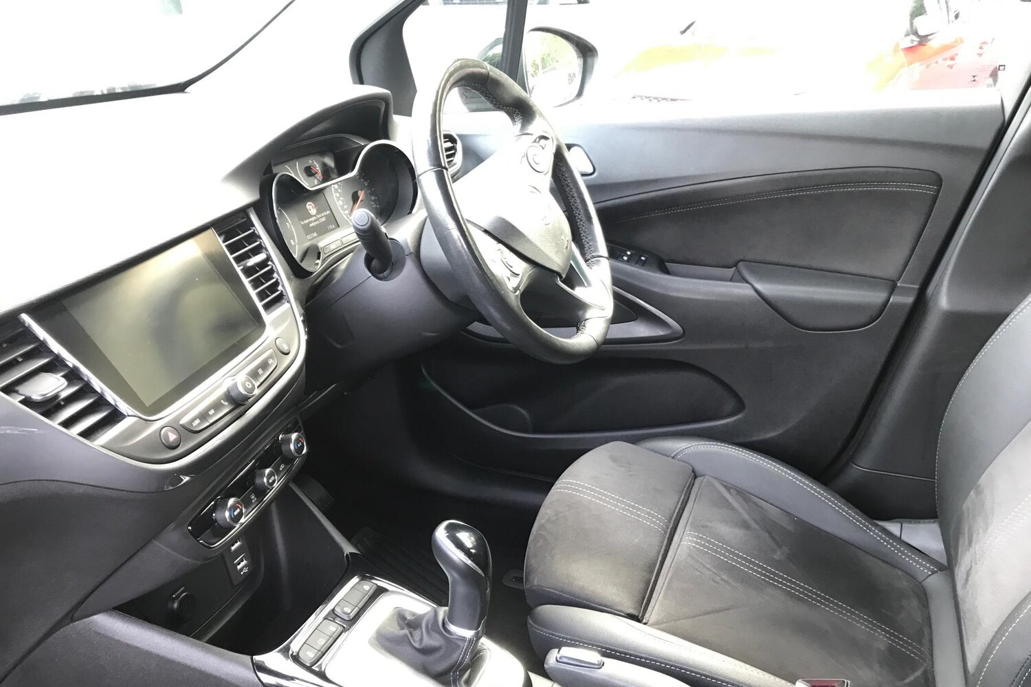 Used Vauxhall Crossland 2022 for sale - 76193653: Photo 5