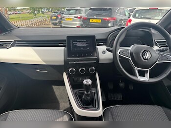 Used Renault Clio 2022 for sale - 75212432: Photo