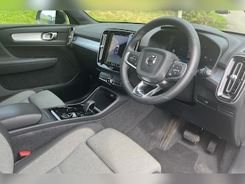 Used Volvo XC40 2023 for sale - 76193688: Photo