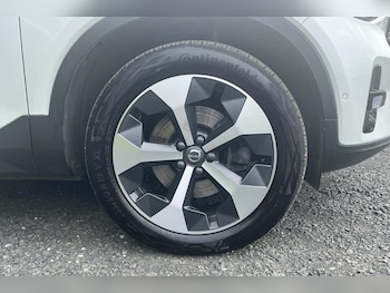 Used Volvo XC40 2023 for sale - 76193688: Photo